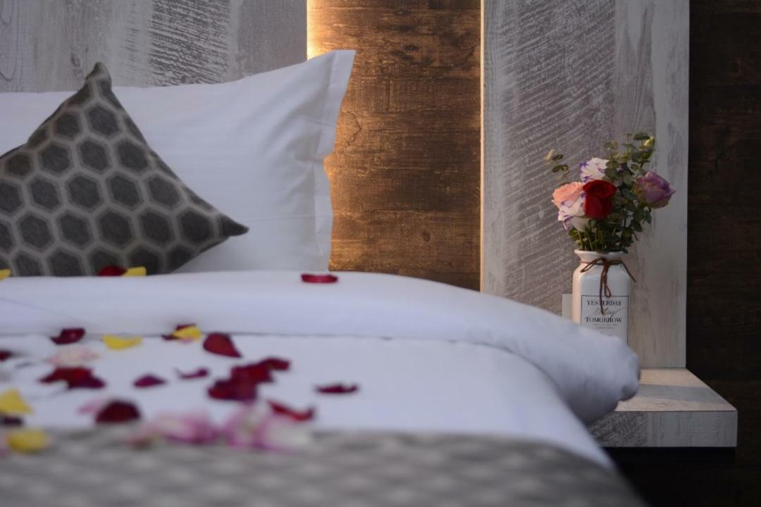 Rest And Comfort Boutique Hotel Куала-Тренгану Екстер'єр фото