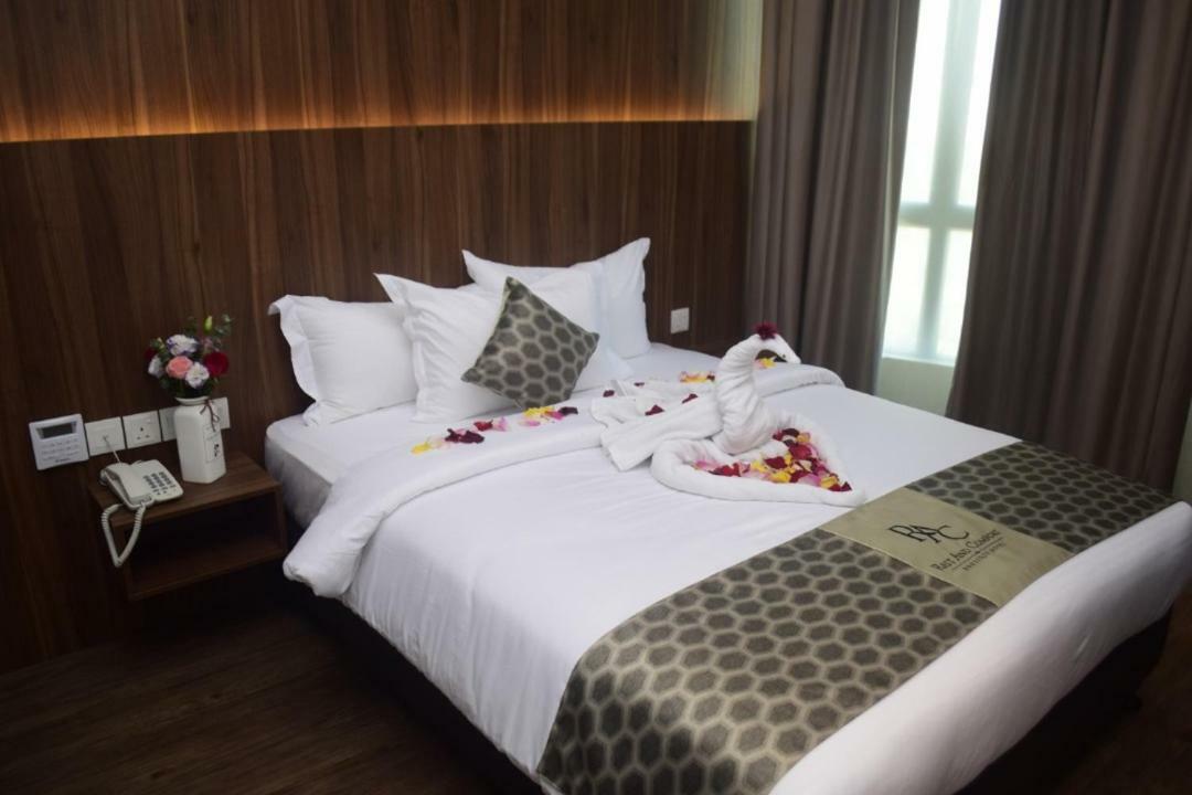 Rest And Comfort Boutique Hotel Куала-Тренгану Екстер'єр фото